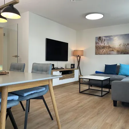 Apartment Tor 11